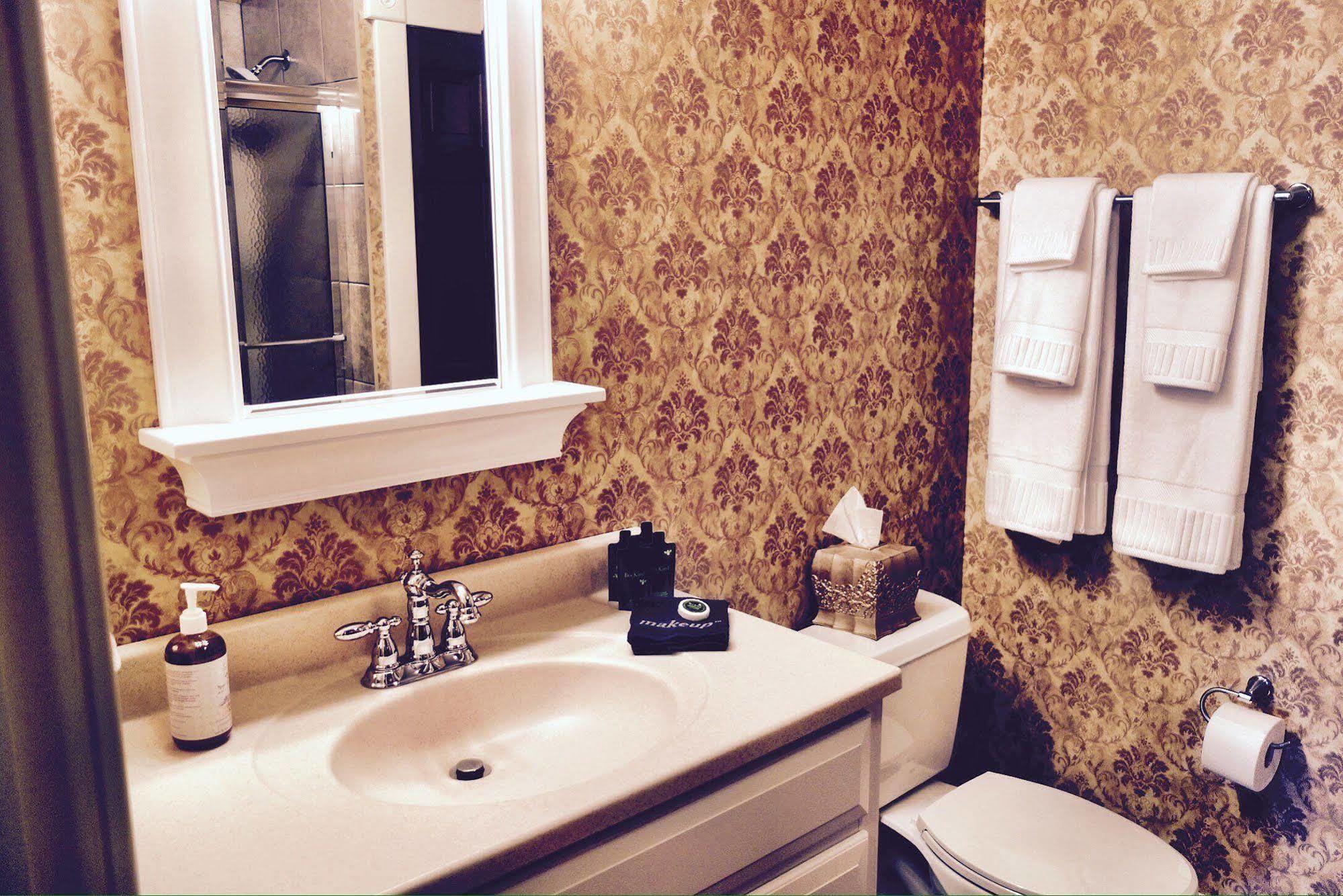 The Jacqueline House Bed & Breakfast New Castle Bagian luar foto