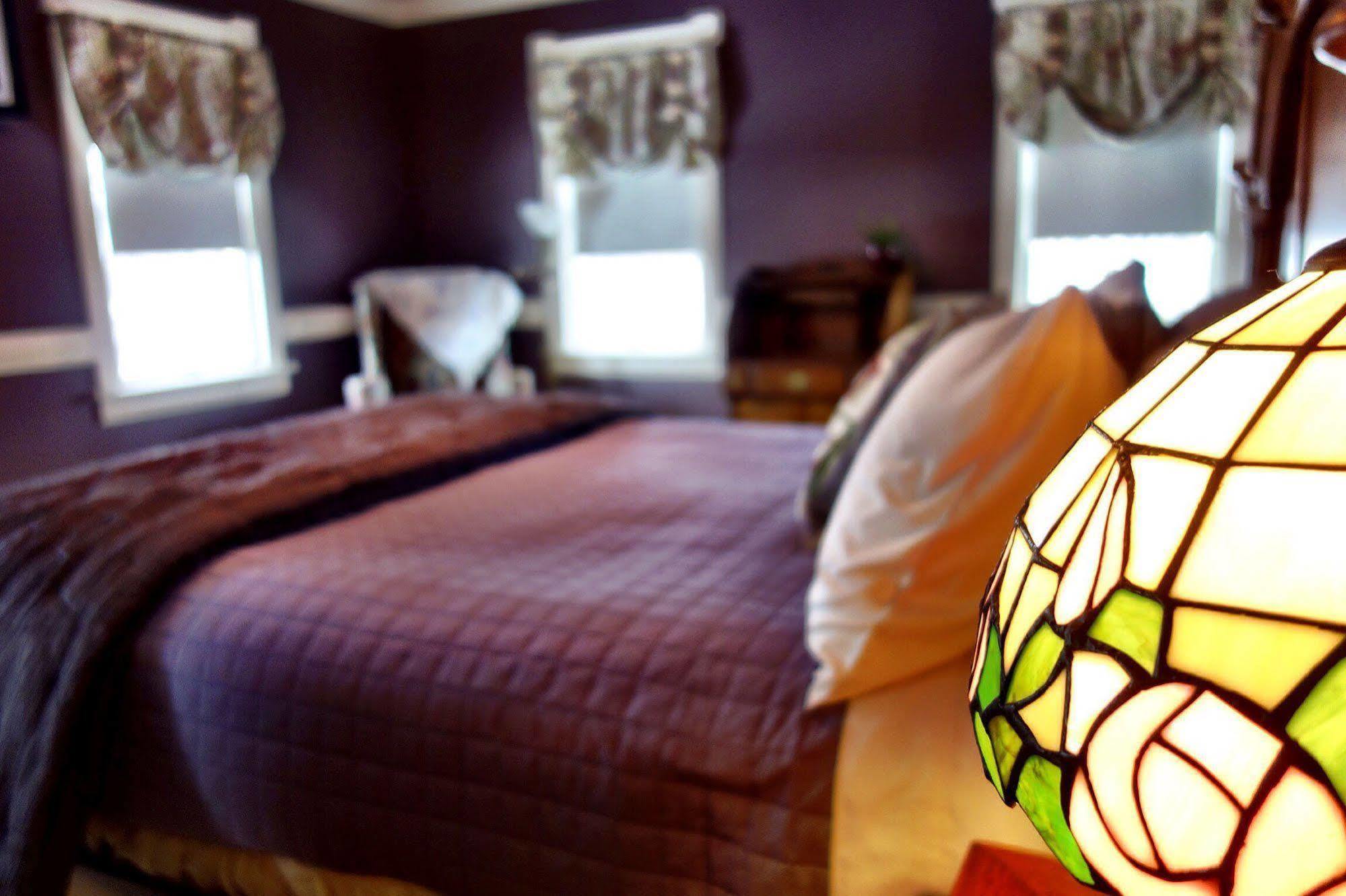 The Jacqueline House Bed & Breakfast New Castle Bagian luar foto