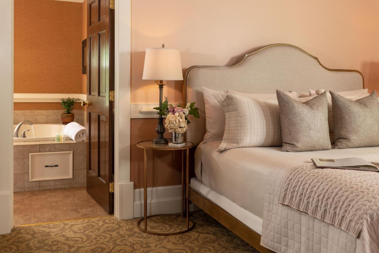 The Jacqueline House Bed & Breakfast New Castle Bagian luar foto